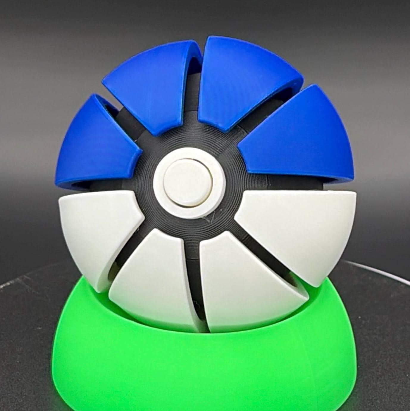 PokéBall Fidget Toy, Clicky Stress Relief Gadget, ADHD Focus Tool (Licensed)